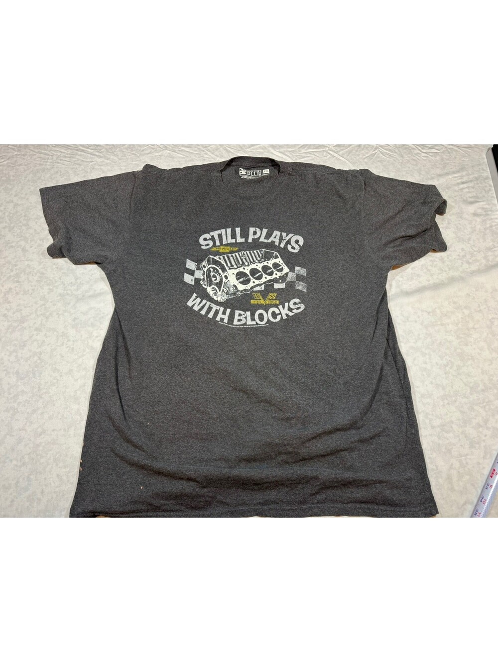Still Plays With Blocks Men’s T-Shirt Size XXL Dark Gray Chevrolet 396 Turbo